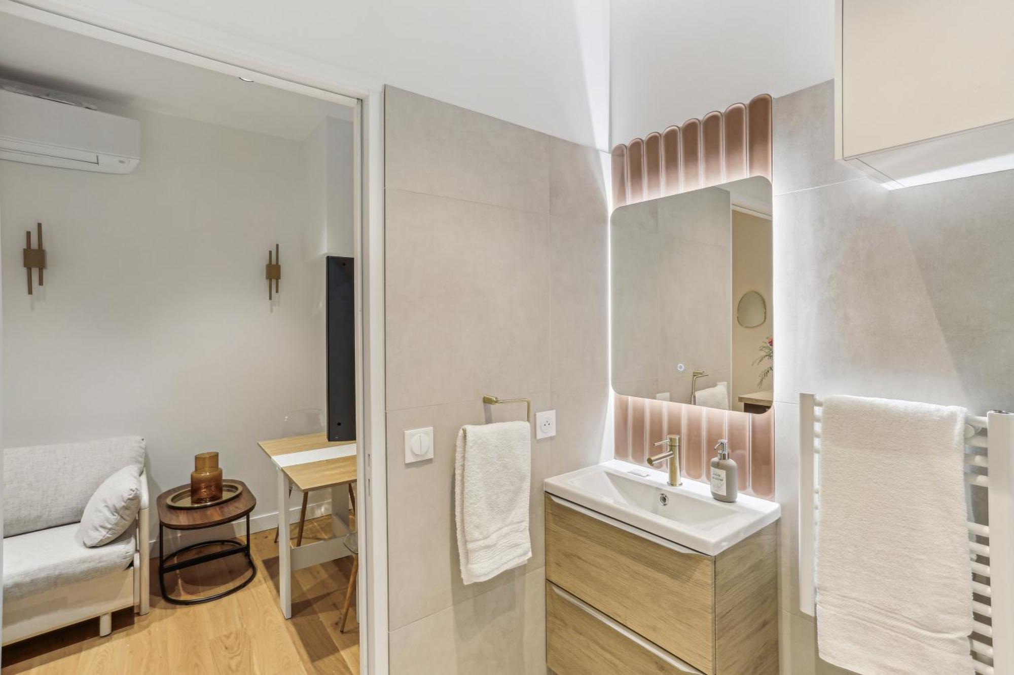 Lavie Maison Hot Tub And Ac Near Arc De Triomphe Párizs Kültér fotó